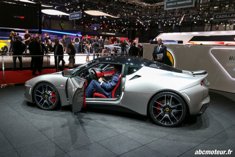 vue profil Lotus Evora 400 Geneve 2015