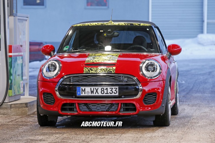 avant Mini JCW Cabrio 2016
