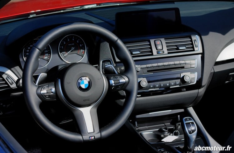 poste conduite BMW M235i Cabriolet