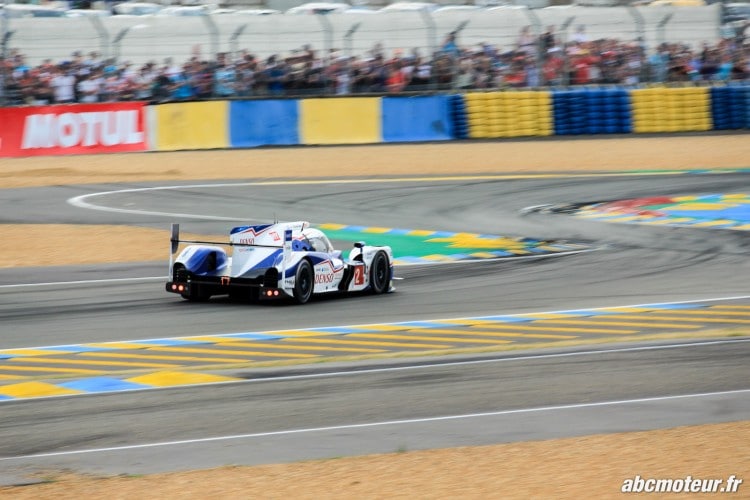 Toyota TS040 n2 24 H du Mans 2015