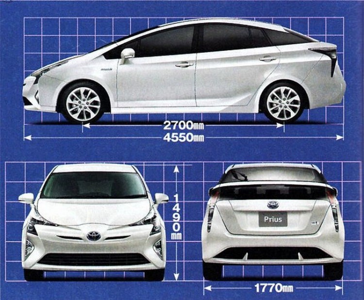 La Prius 4 et ses dimensions. La longueur augmenterait de 9 cm, la largeur de 2,5 cm et la hauteur demeurerait identique