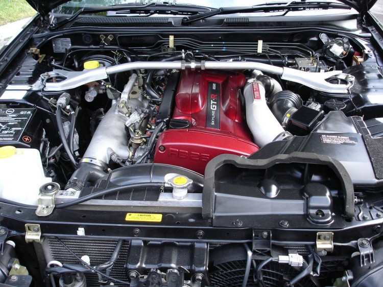 Le moteur six-cylindres de la Nissan Skyline GT-R R34
