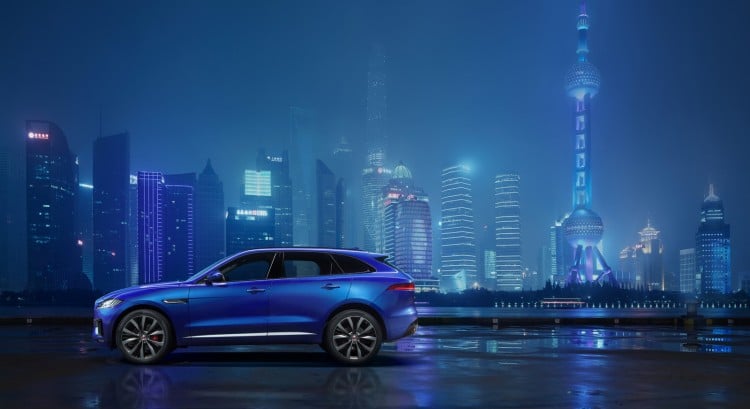 Jaguar-F-Pace profil
