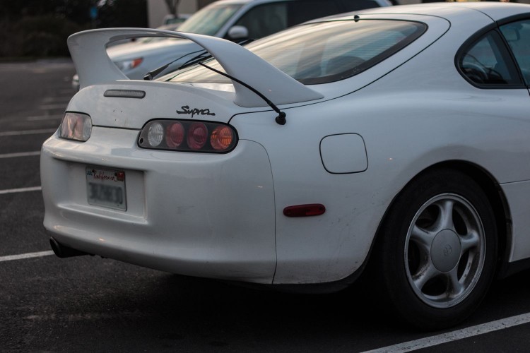 Toyota Supra Mark IV arriere