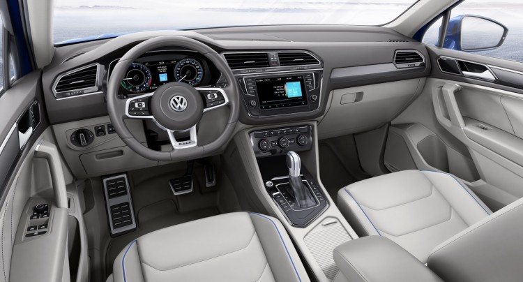 Volkswagen Tiguan GTE Concept habitacle