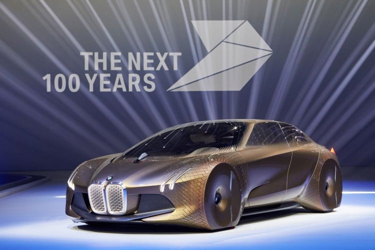 BMW Vision Next 100 - 2