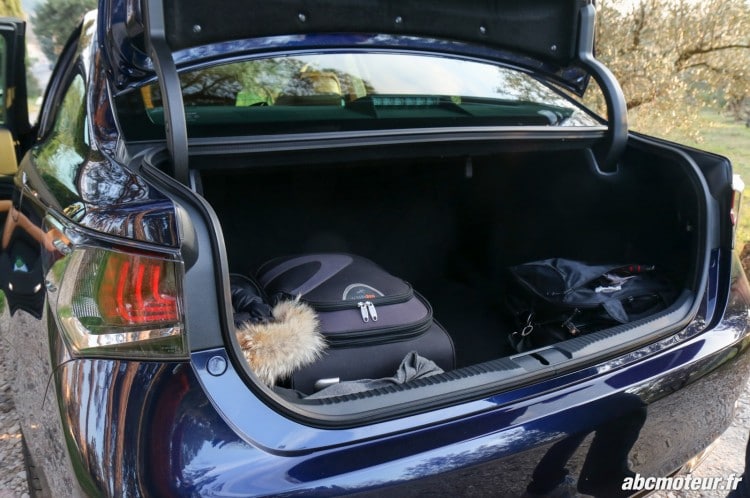 Lexus GS 450h Executive coffre