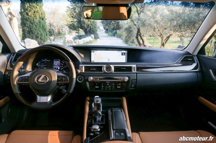Lexus GS 450h Executive interieur