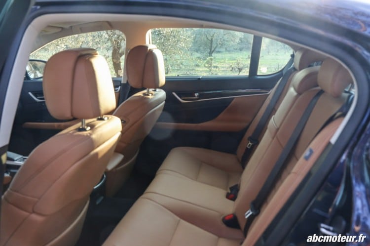 Lexus GS 450h Executive places arriere