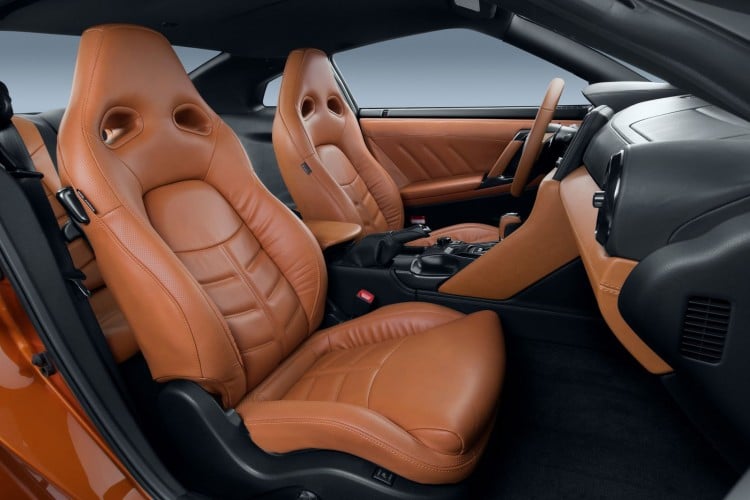Nissan GT-R Restylage 2017 - 10