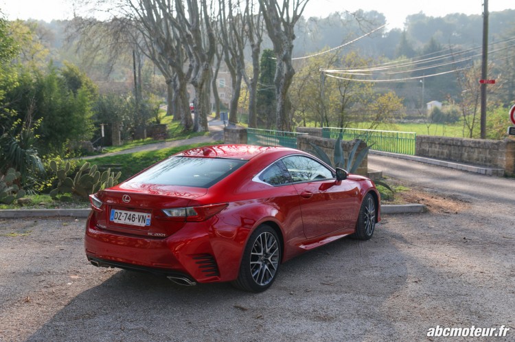 Lexus RC 200t F Sport Executive arriere