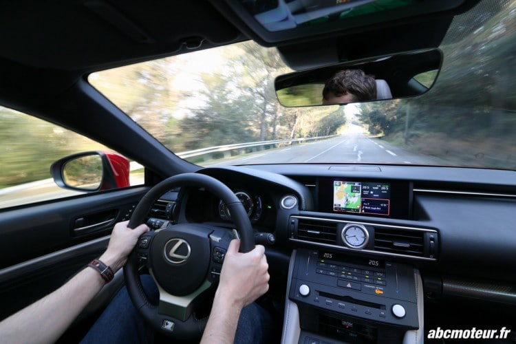 Lexus RC 200t F Sport Executive conduite