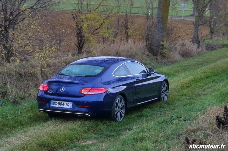 Mercedes Classe C Coupe 220 d Executive 3-4 arriere