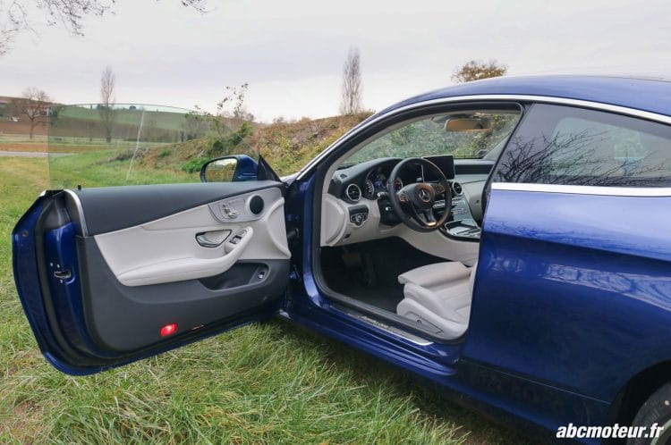 Mercedes Classe C Coupe 220 d Executive contre-porte