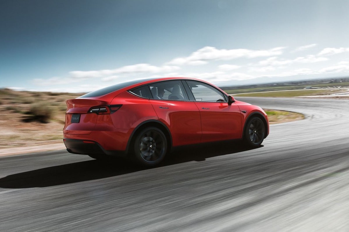 Tesla Model Y - Arrière