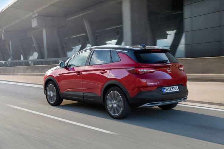 Opel Grandland X Hybrid4 - Vue arrière