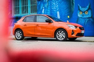 Opel Corsa orange
