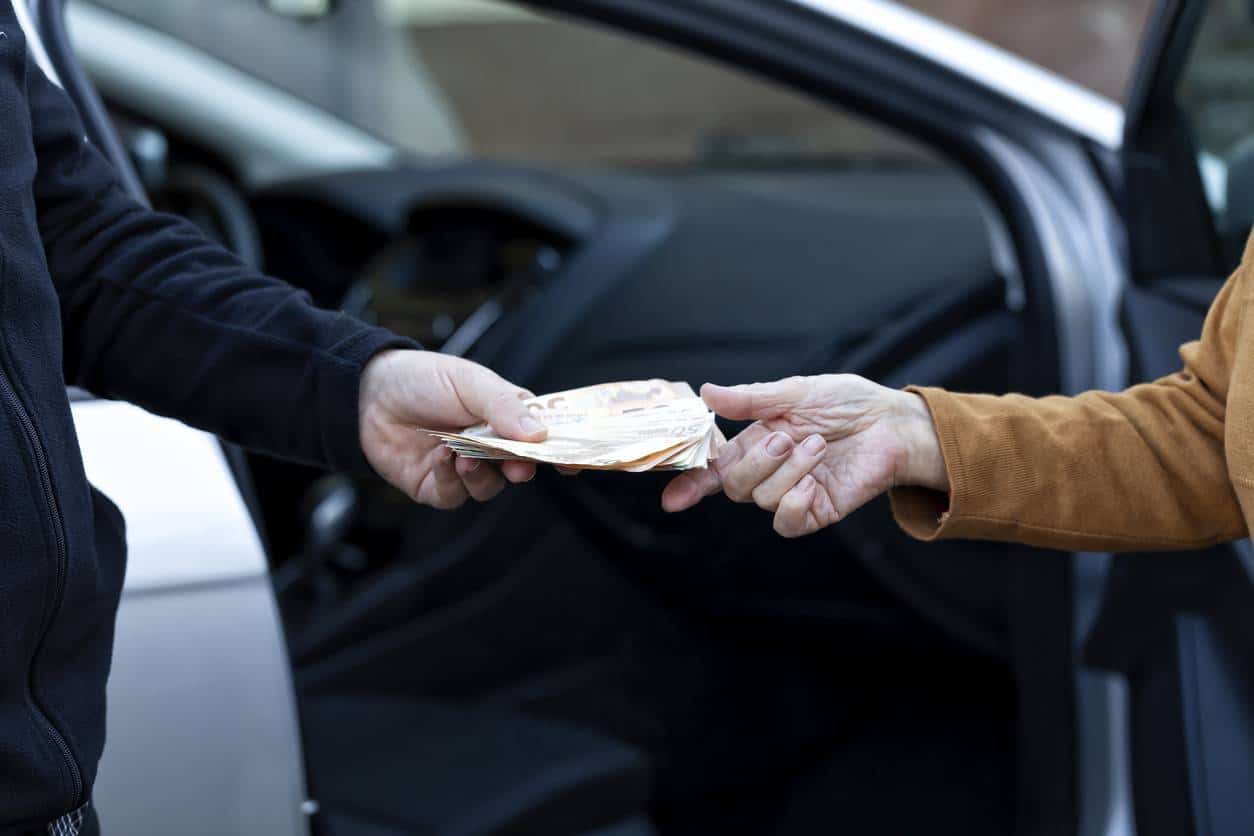 Une transaction pour une voiture