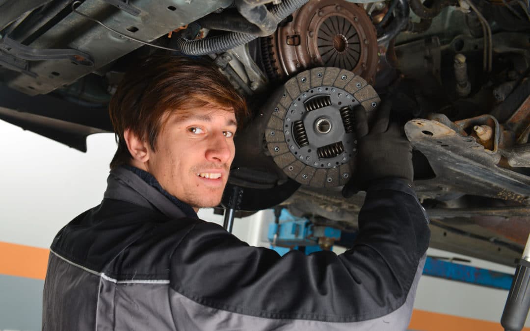Changement d’embrayage : prix moyen et nos conseils pour trouver un bon garage