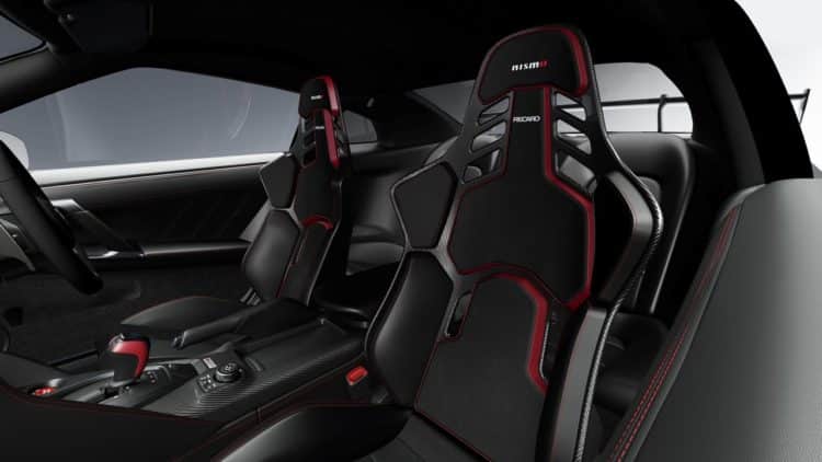Nissan GT-R 2024