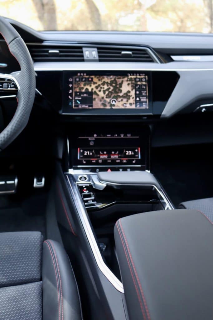 audi q8 sportback 55 e tron 0890