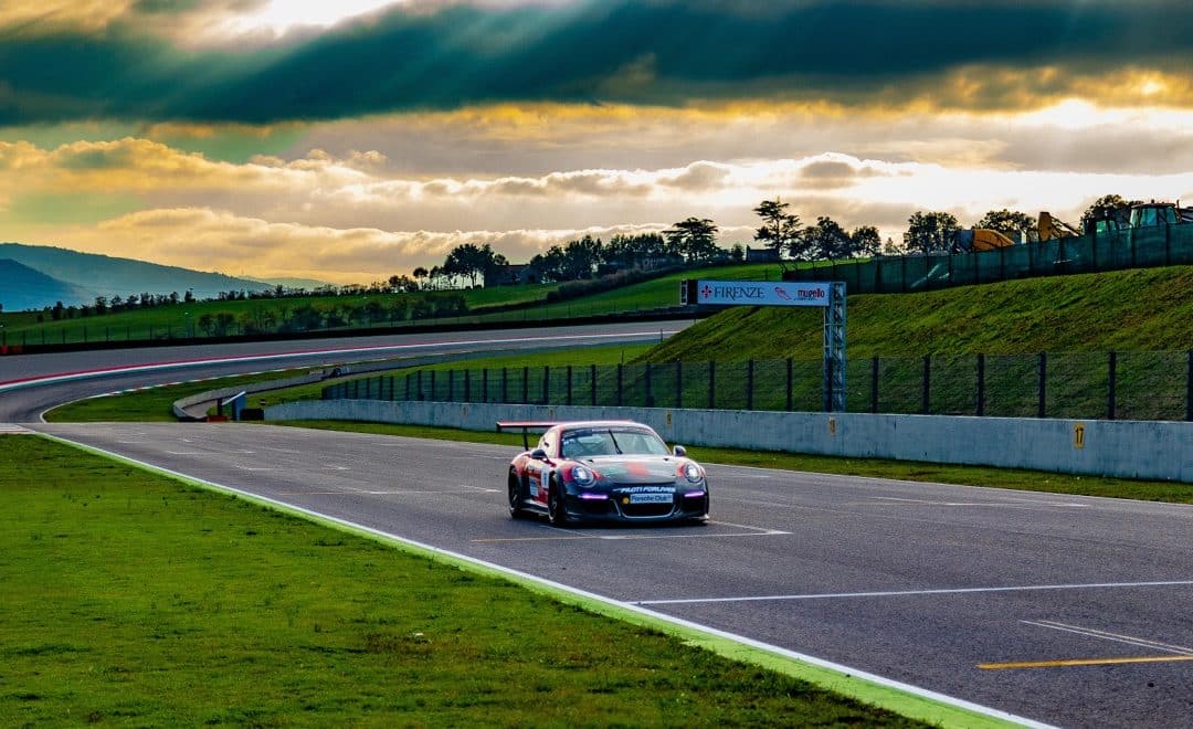 Top 5 des circuits incontournables pour un stage de pilotage en France