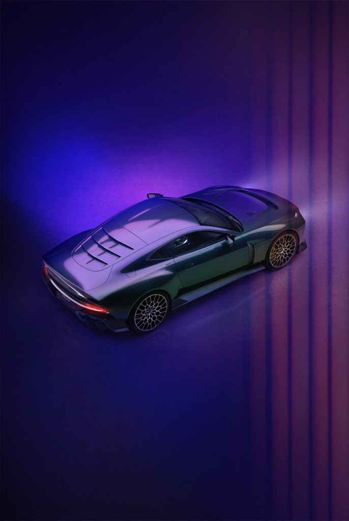 aston martin valour 05 grande