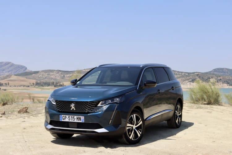 peugeot 5008 hybrid 136 arrière