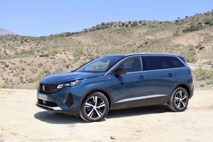 peugeot 5008 hybrid 136 profil