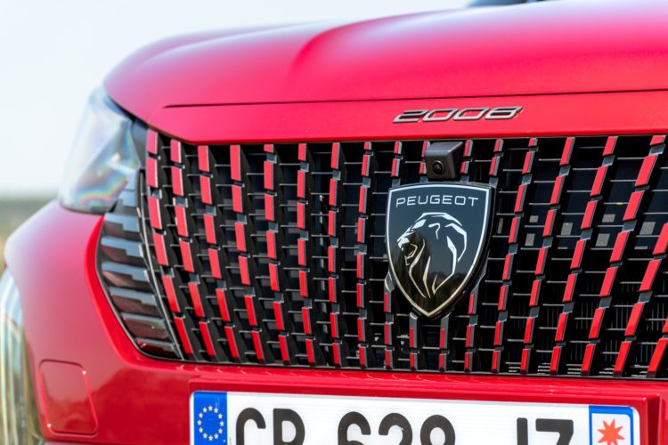 essai peugeot e2008 156ch 2023 10