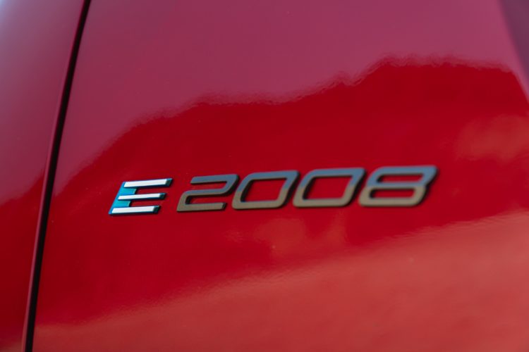 essai peugeot e2008 156ch 2023 12