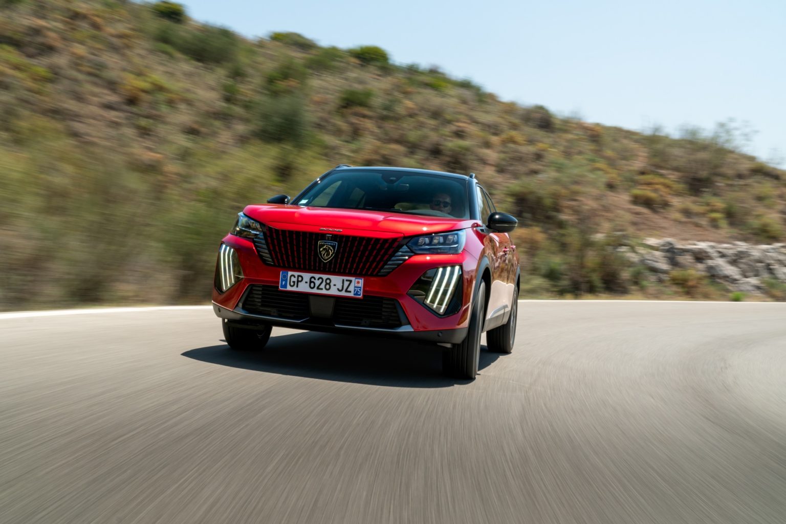 essai peugeot e2008 156ch 2023 7