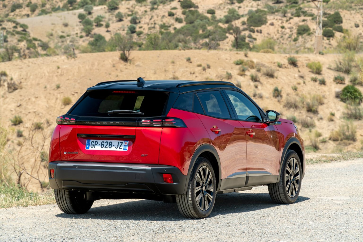 essai peugeot e2008 156ch 2023 8