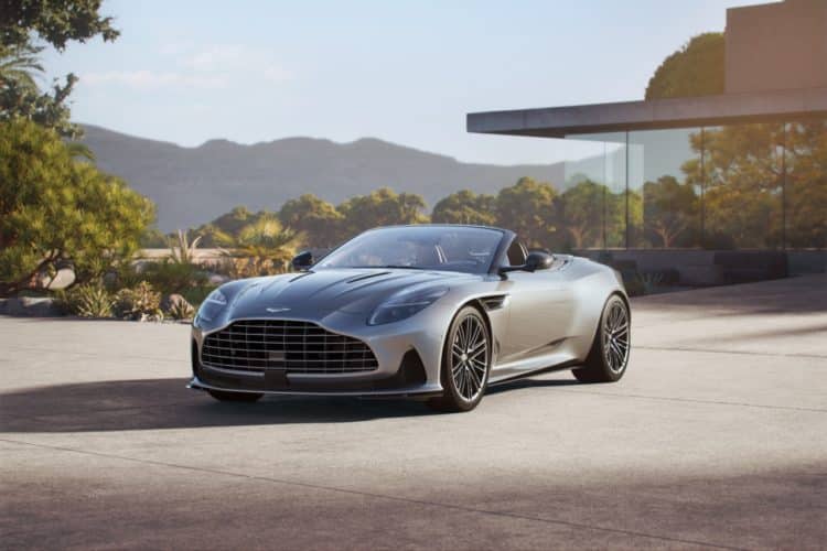 aston martin db12 volante 3:4 avant