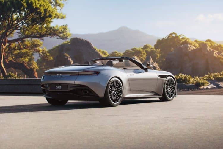 aston martin db12 volante arrière