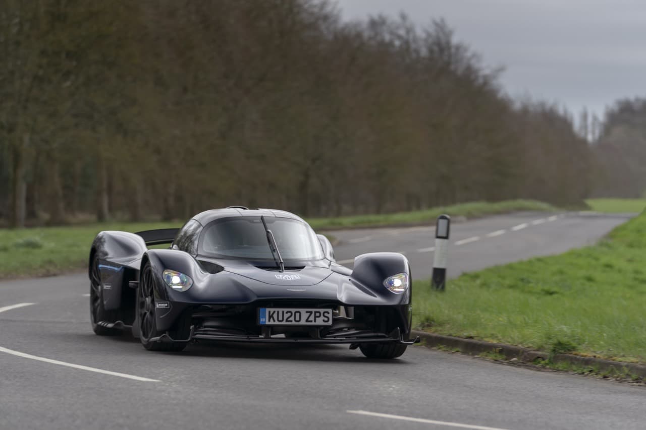 aston martin valkyrie