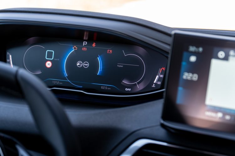 essai peugeot 3008 hybrid 136 2023 3