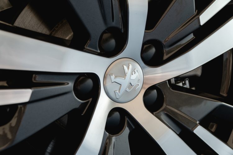 essai peugeot 3008 hybrid 136 2023 8