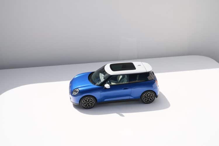 p90518420 highres mini cooper se 09 20 grande