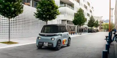 La citroën my ami pop qui roule en ville