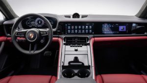 La Porsche Panamera dévoile son nouvel habitacle.