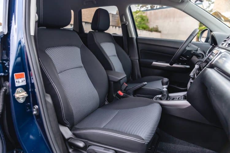 suzuki vitara hybrid grand large cover