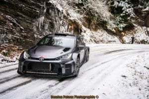La nouvelle Toyota GR Yaris Rally2 en essai dans le Dévoluy enneigé. Photo Damien Patoux Photographie