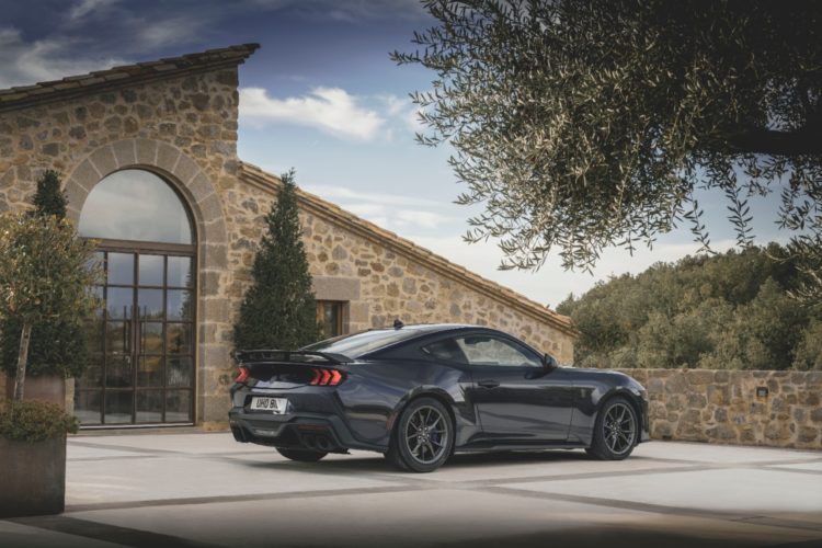 2024 ford mustang dark horse 04
