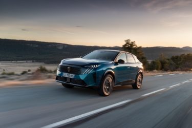 peugeot e 3008 avant
