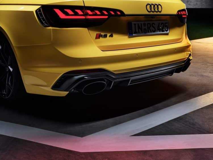 audi rs 4 édition 25 years échappement sport