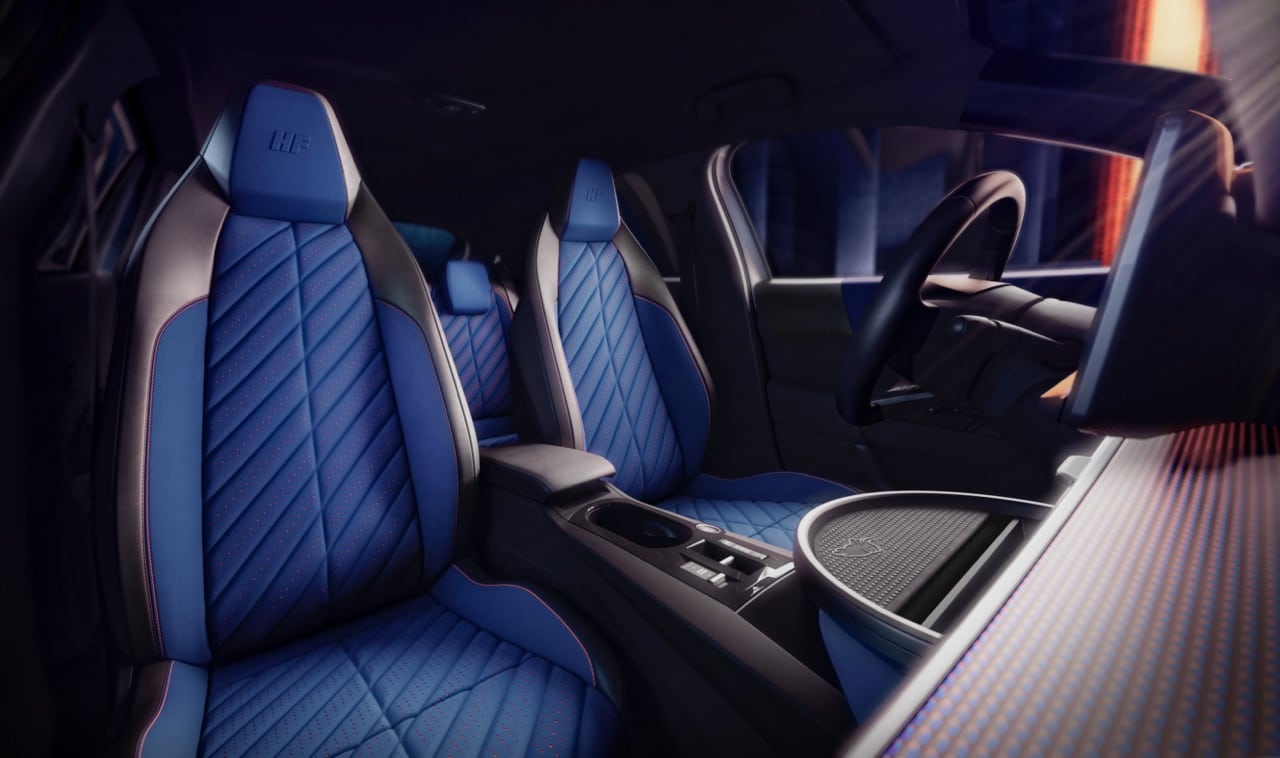 lancia ypsilon hf 2024 intérieur