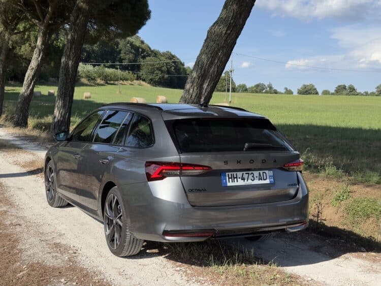 essai skoda octavia combi 4131 grande