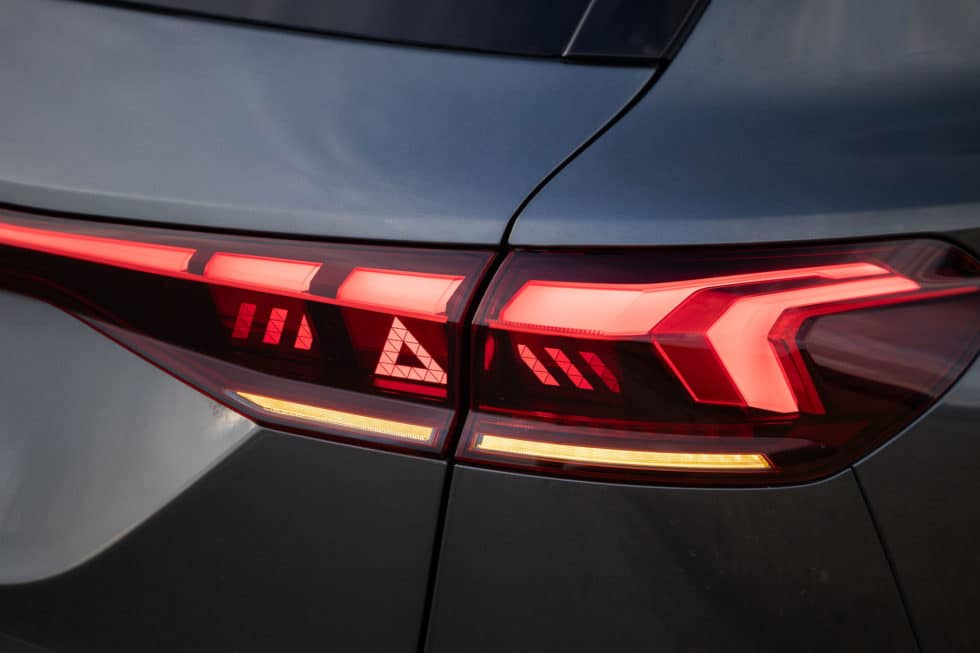 audi sq6 e tron phare arrière