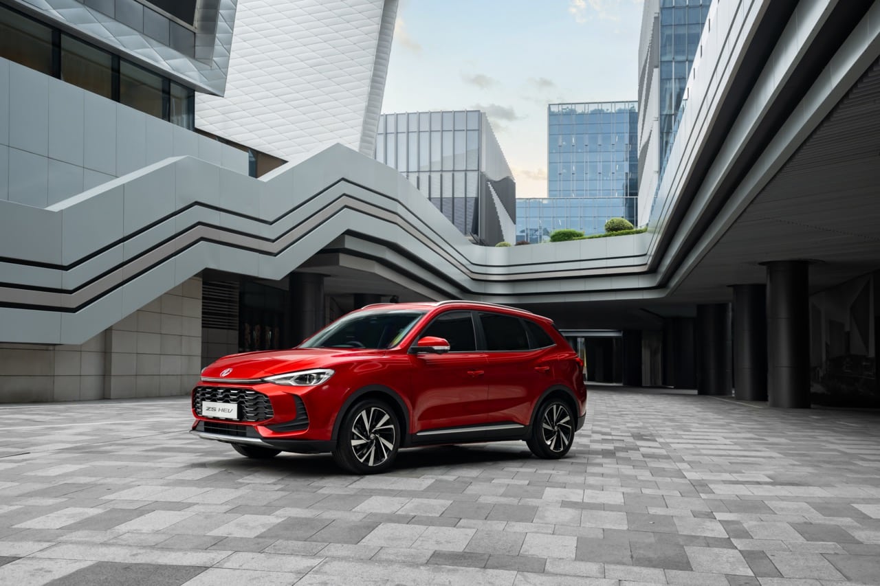 mg zs hybrid+ cover